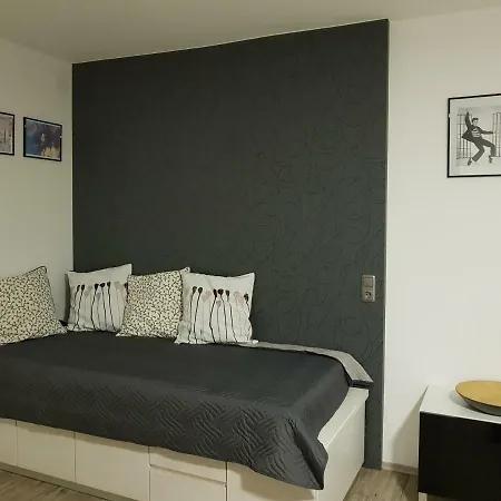 דירה Ferienwohnung *